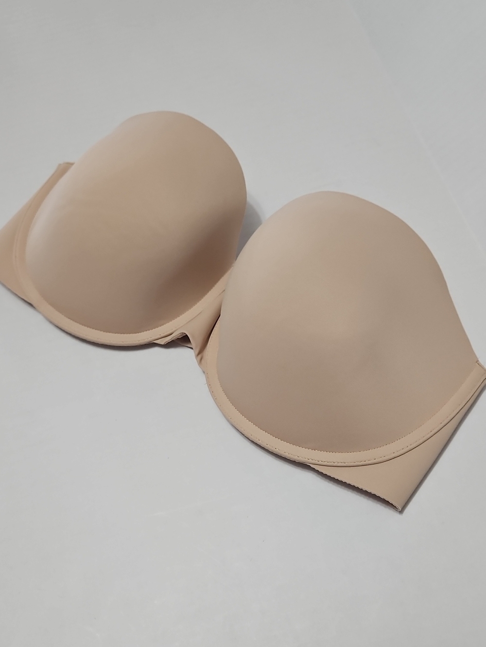 SPANX Push Up Strapless Nude Seamless Molded Bra Size 34DD
